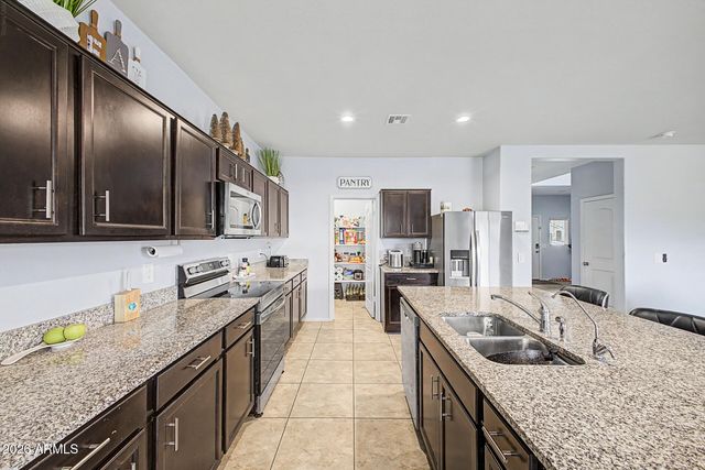 35418 W SAN ILDEFANSO Avenue, Maricopa, AZ 85138