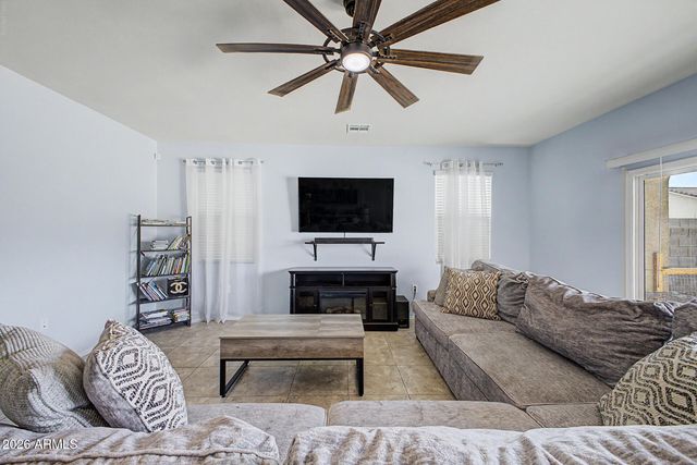 35418 W SAN ILDEFANSO Avenue, Maricopa, AZ 85138