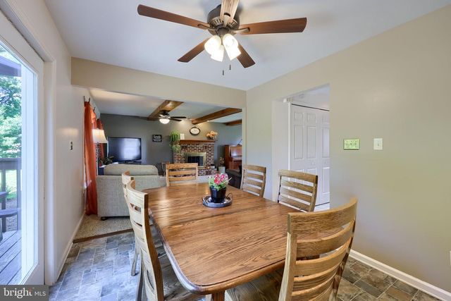 3474 CRYSTAL LN, Lancaster, PA 17601