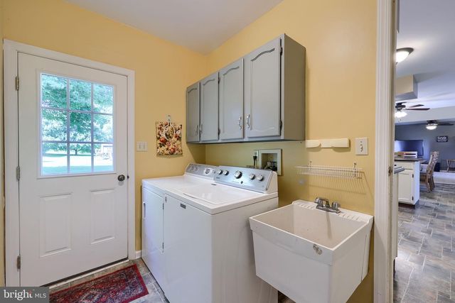 3474 CRYSTAL LN, Lancaster, PA 17601
