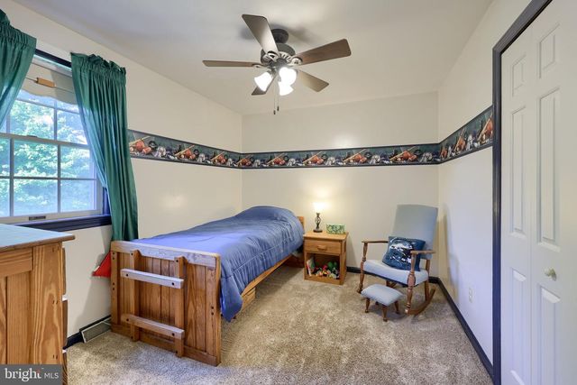 3474 CRYSTAL LN, Lancaster, PA 17601