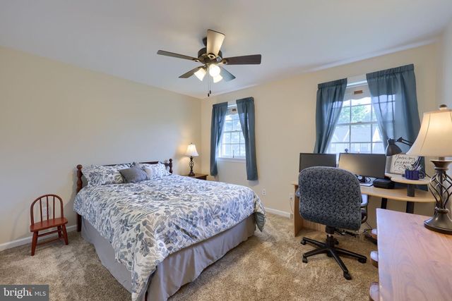 3474 CRYSTAL LN, Lancaster, PA 17601