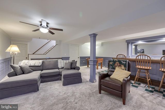 3474 CRYSTAL LN, Lancaster, PA 17601