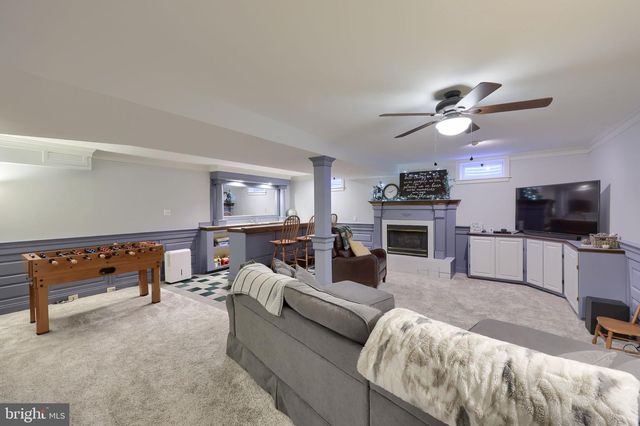 3474 CRYSTAL LN, Lancaster, PA 17601