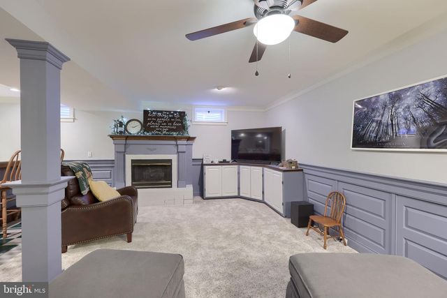 3474 CRYSTAL LN, Lancaster, PA 17601