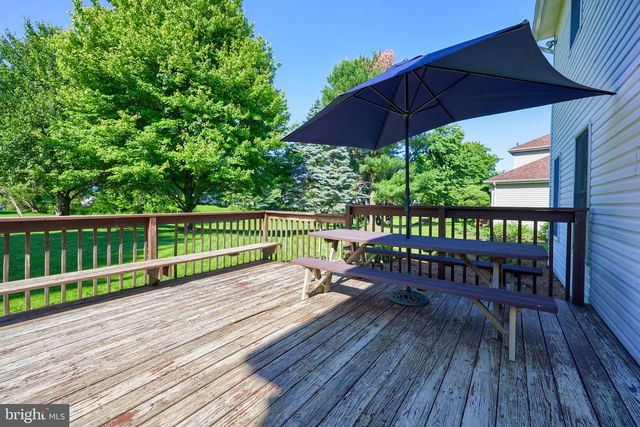 3474 CRYSTAL LN, Lancaster, PA 17601