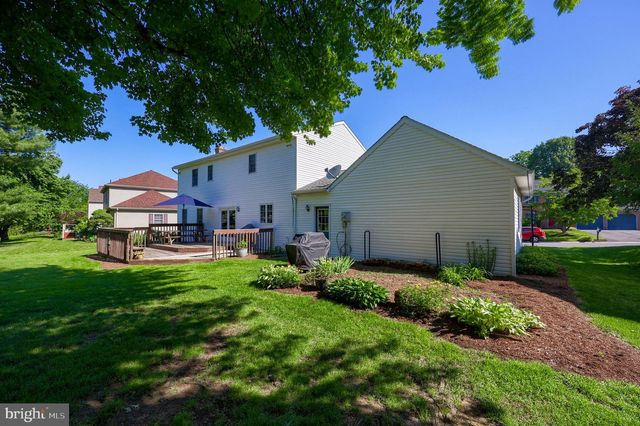 3474 CRYSTAL LN, Lancaster, PA 17601
