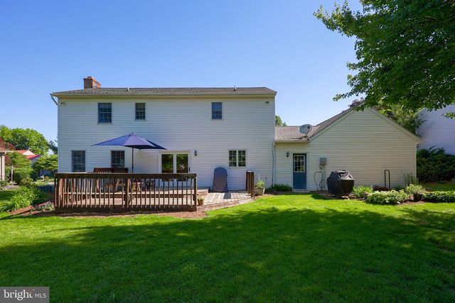 3474 CRYSTAL LN, Lancaster, PA 17601