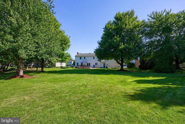 3474 CRYSTAL LN, Lancaster, PA 17601