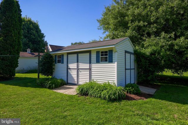 3474 CRYSTAL LN, Lancaster, PA 17601