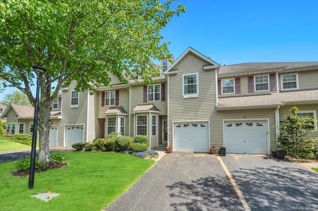 47 Snowdance Lane, Nesconset, NY 11767