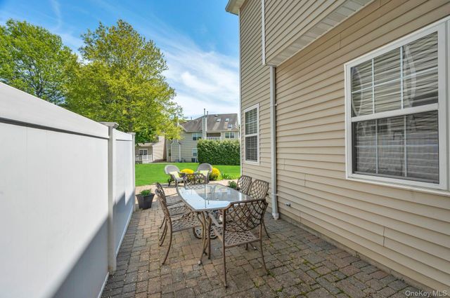 47 Snowdance Lane, Nesconset, NY 11767