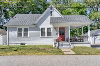17 Grosvenor Place, Norwich, CT 06360