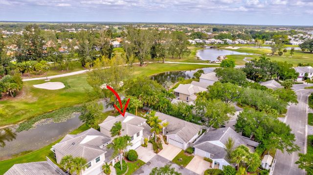 9 Admirals Court, Palm Beach Gardens, FL 33418