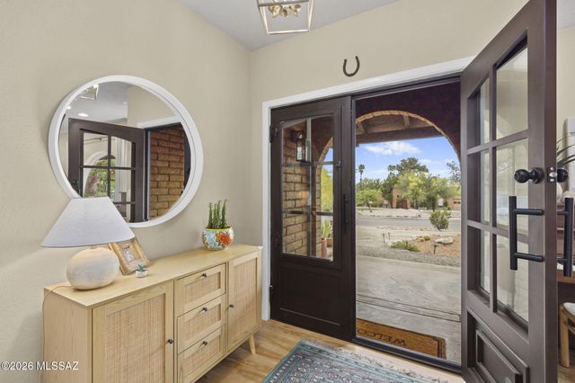 7701 E Knollwood Circle, Tucson, AZ 85750