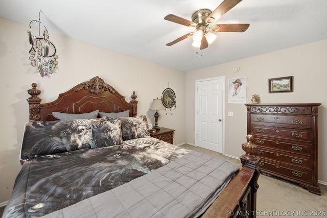 9952 E Shadowlake Drive, Claremore, OK 74017