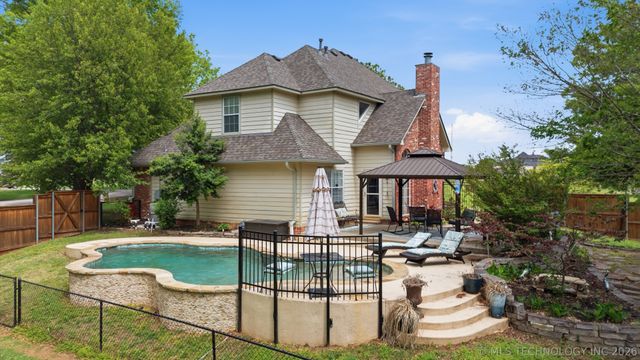 9952 E Shadowlake Drive, Claremore, OK 74017
