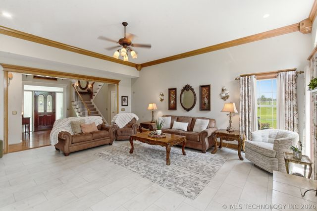 9952 E Shadowlake Drive, Claremore, OK 74017