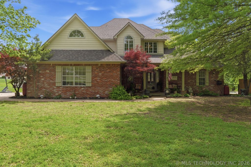 9952 E Shadowlake Drive, Claremore, OK 74017