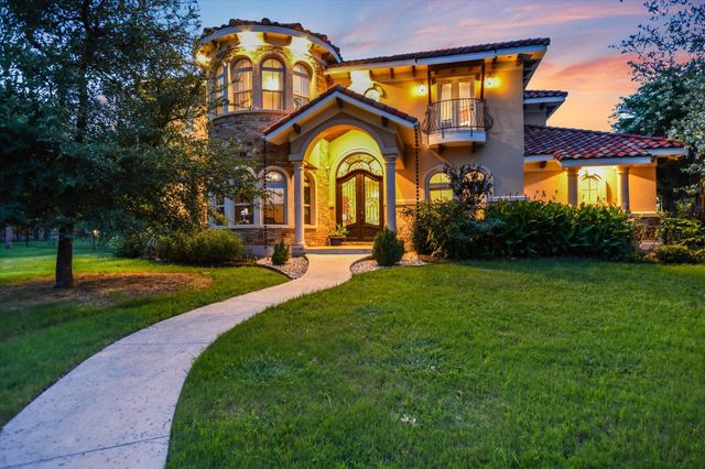145 Chadwick DR, Georgetown, TX 78628