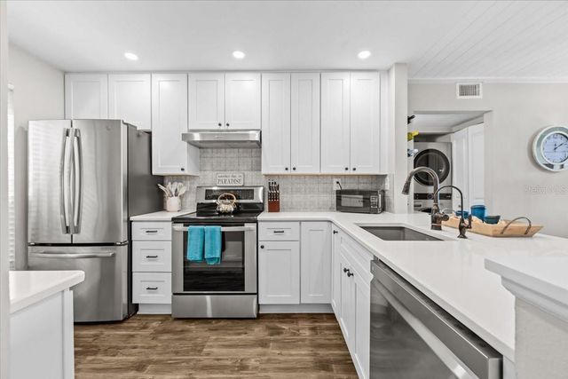 6268 PALMA DEL MAR BOULEVARD S 107, St Petersburg, FL 33715