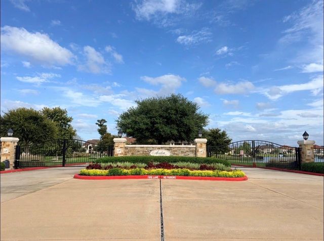 5306 Abington Creek Lane, Sugar Land, TX 77479