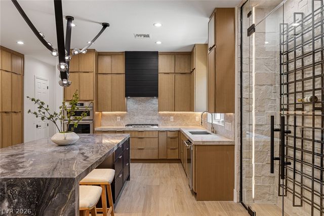 29 Desert Highlands Drive, Henderson, NV 89052