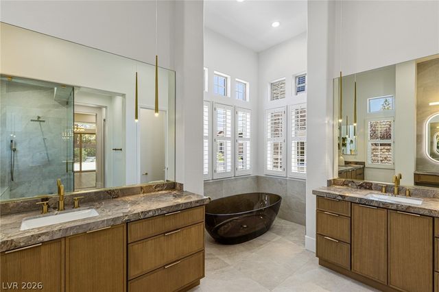 29 Desert Highlands Drive, Henderson, NV 89052