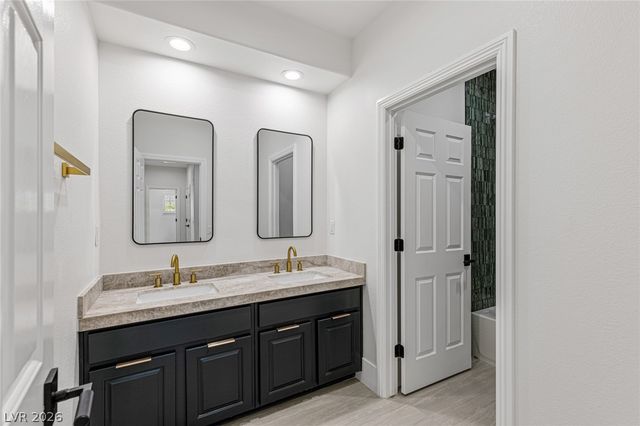 29 Desert Highlands Drive, Henderson, NV 89052