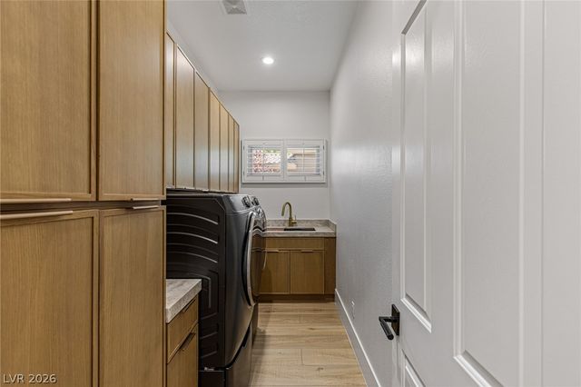 29 Desert Highlands Drive, Henderson, NV 89052