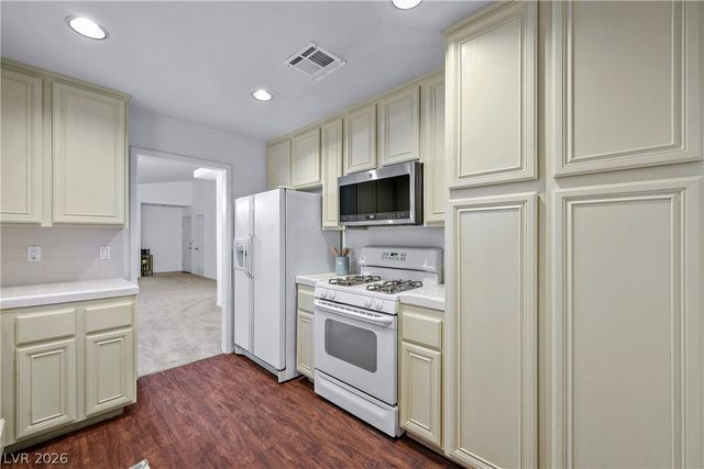 5424 Comchec Way 103, Las Vegas, NV 89108