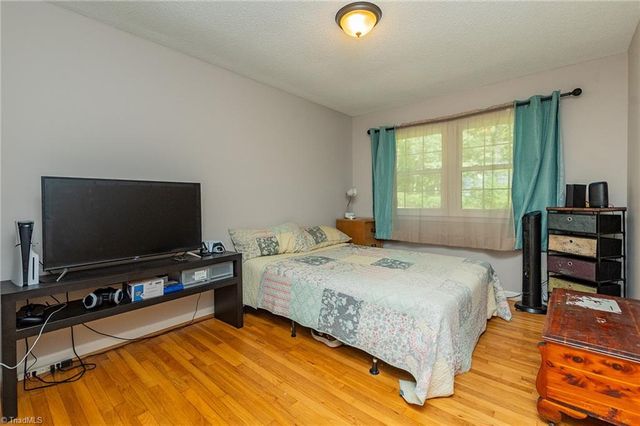 1333 Wiley Lewis Road, Greensboro, NC 27406