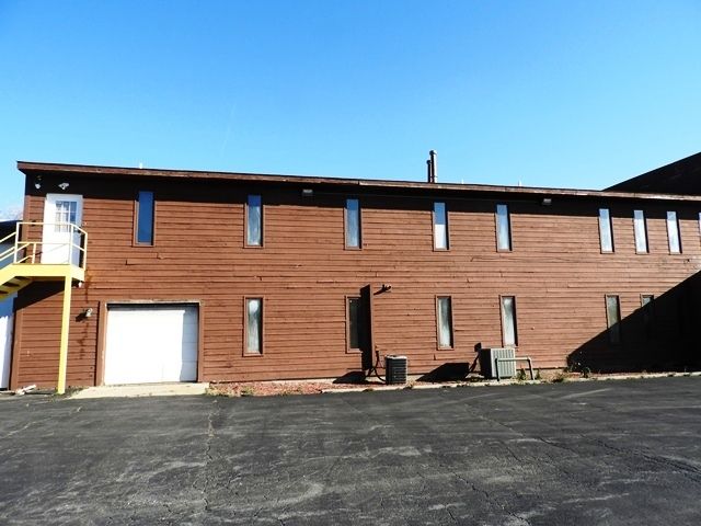 3840 Grandview Avenue B, Gurnee, IL 60031