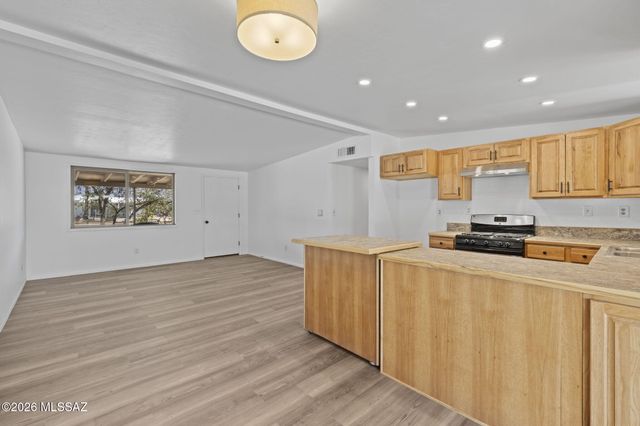 16467 N Avenida De La Canada, Tucson, AZ 85739