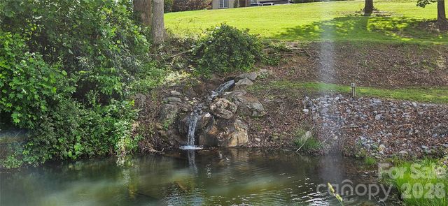 12 Farm Pond Lane, Candler, NC 28715