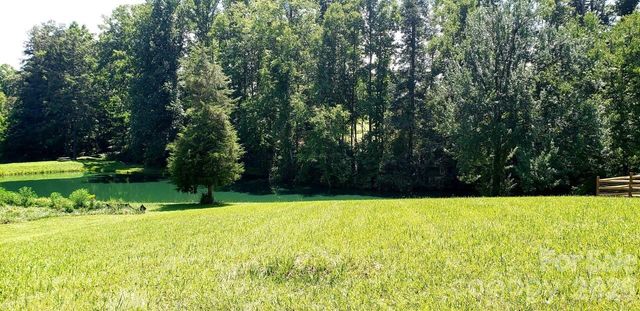 12 Farm Pond Lane, Candler, NC 28715