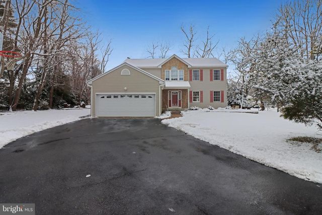 5 MARY CT, Cranbury, NJ 08512
