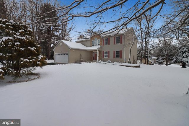 5 MARY CT, Cranbury, NJ 08512