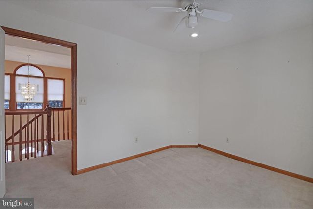 5 MARY CT, Cranbury, NJ 08512