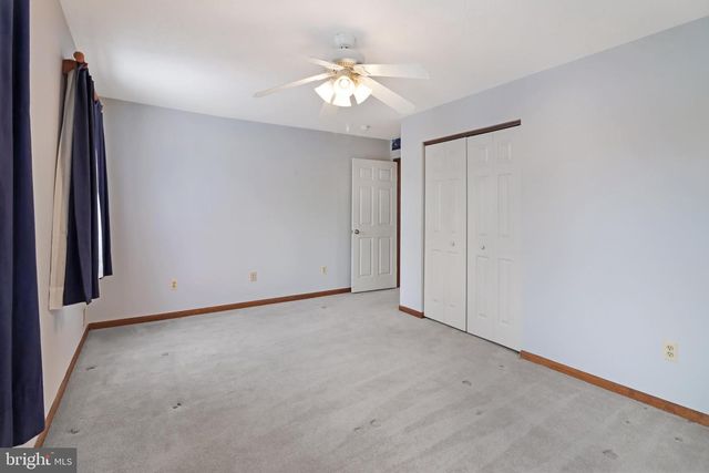 5 MARY CT, Cranbury, NJ 08512