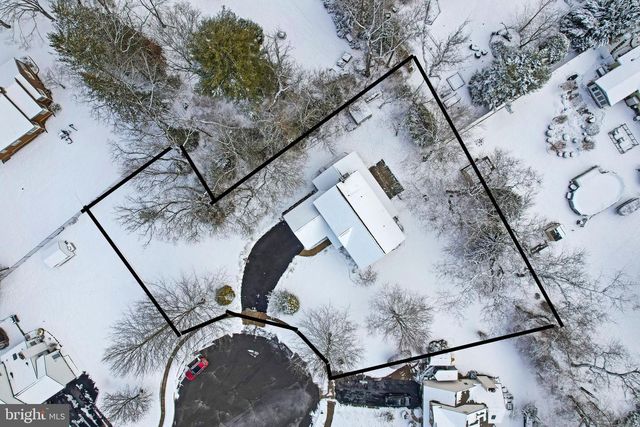 5 MARY CT, Cranbury, NJ 08512