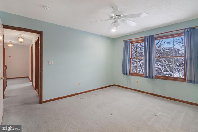 5 MARY CT, Cranbury, NJ 08512