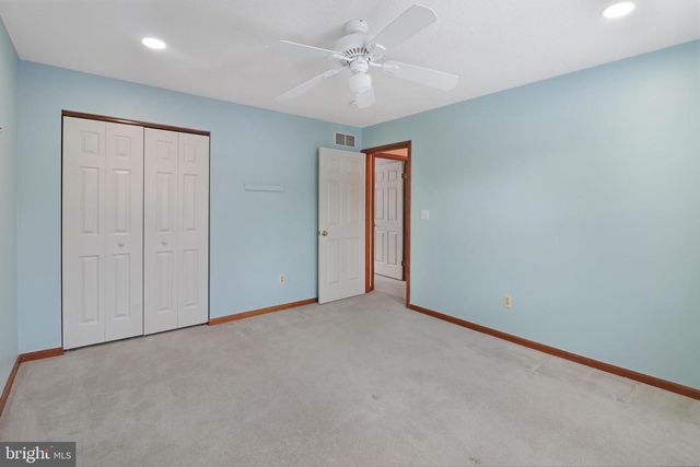 5 MARY CT, Cranbury, NJ 08512