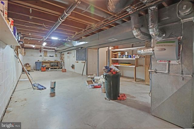 5 MARY CT, Cranbury, NJ 08512