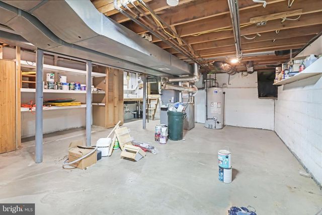 5 MARY CT, Cranbury, NJ 08512