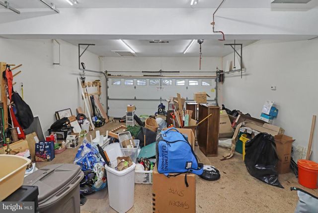 5 MARY CT, Cranbury, NJ 08512