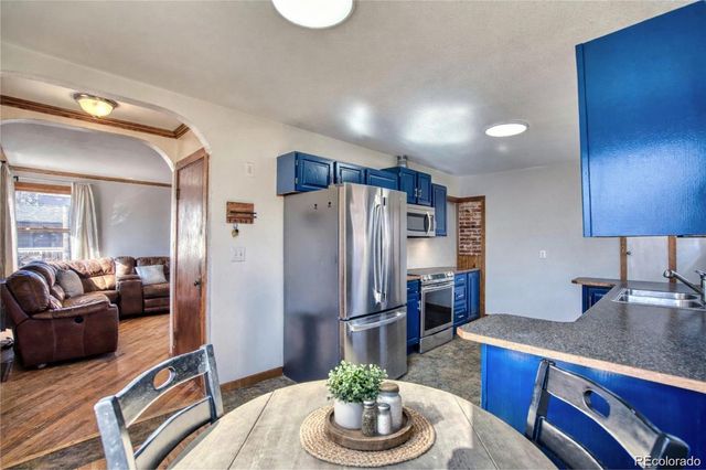 447 W 8th Street, Loveland, CO 80537