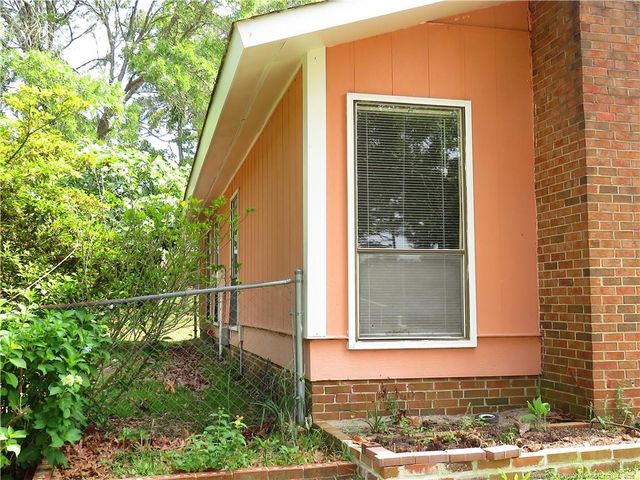 5609 Bowman Court, Fayetteville, NC 28304