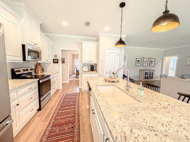 214 Magnolia Place, Newton, AL 36352