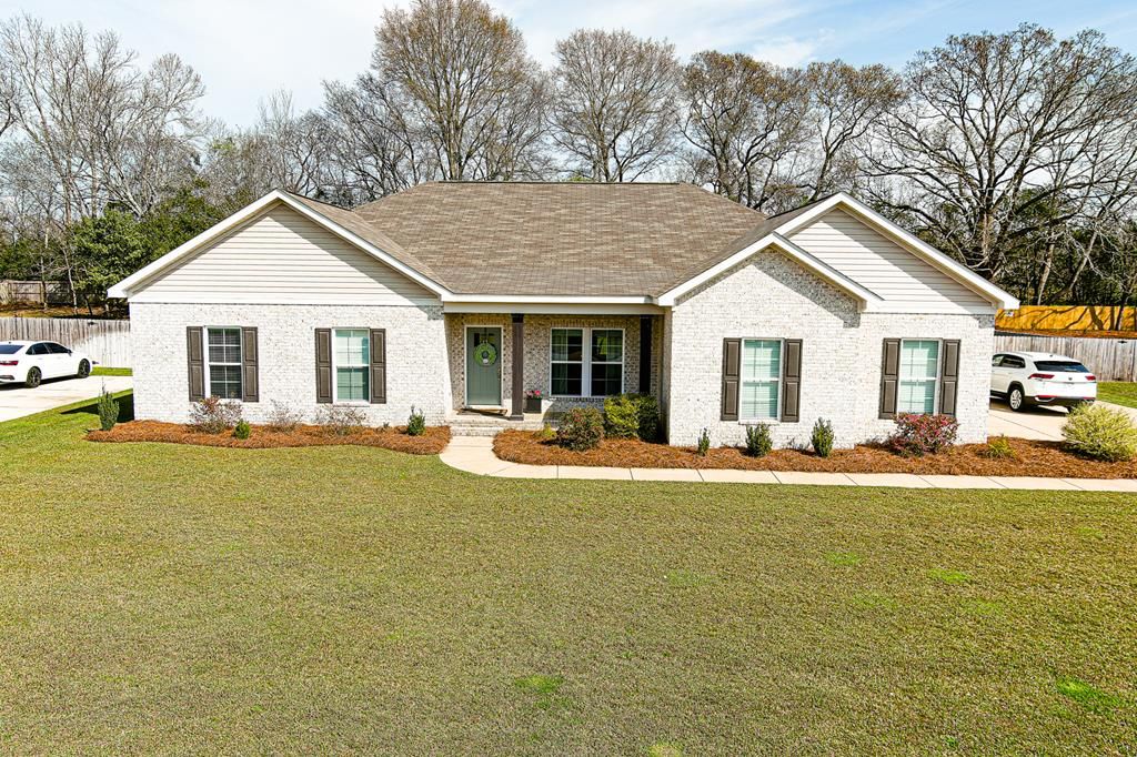 214 Magnolia Place, Newton, AL 36352